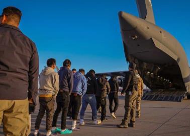 ¿México niega acceso a vuelo de Estados Unidos con migrantes deportados?