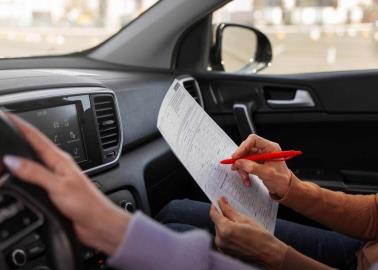 Maniobras básicas de conducción, la clave para un examen exitoso