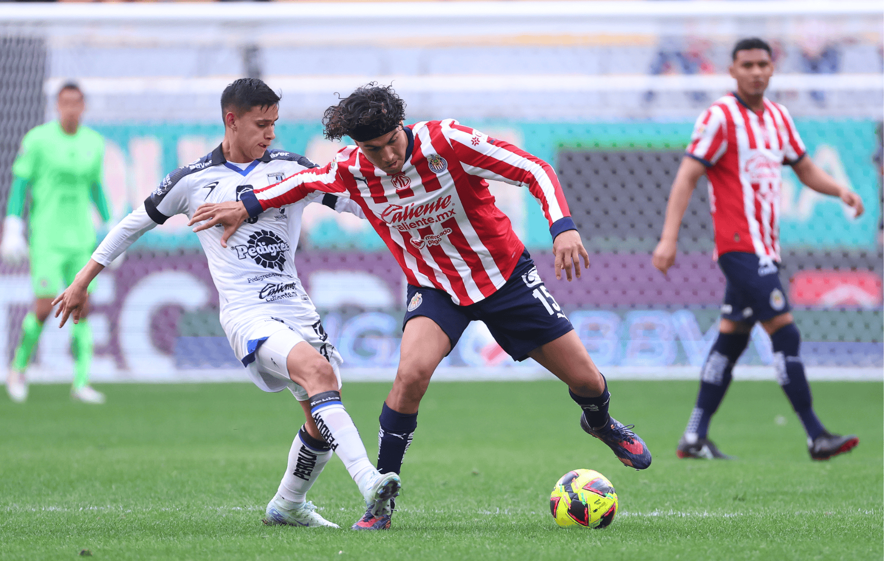 Chivas Empata 1-1 con Querétaro: Cuarto partido consecutivo sin victoria