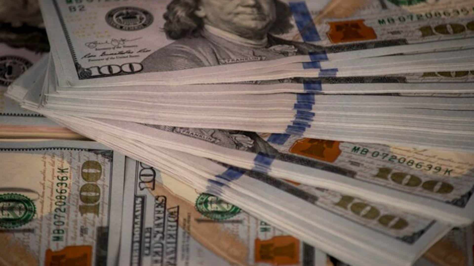 Precio del dólar hoy martes 4 de febrero: El peso logra recuperarse