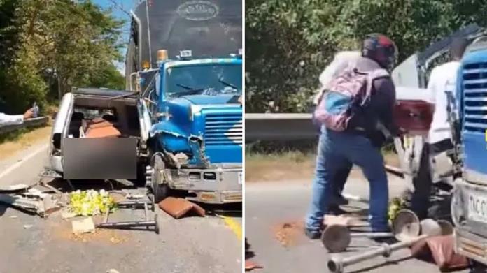 Carroza choca contra un tráiler: se sale el ataúd y el cadáver quedó expuesto en la carretera