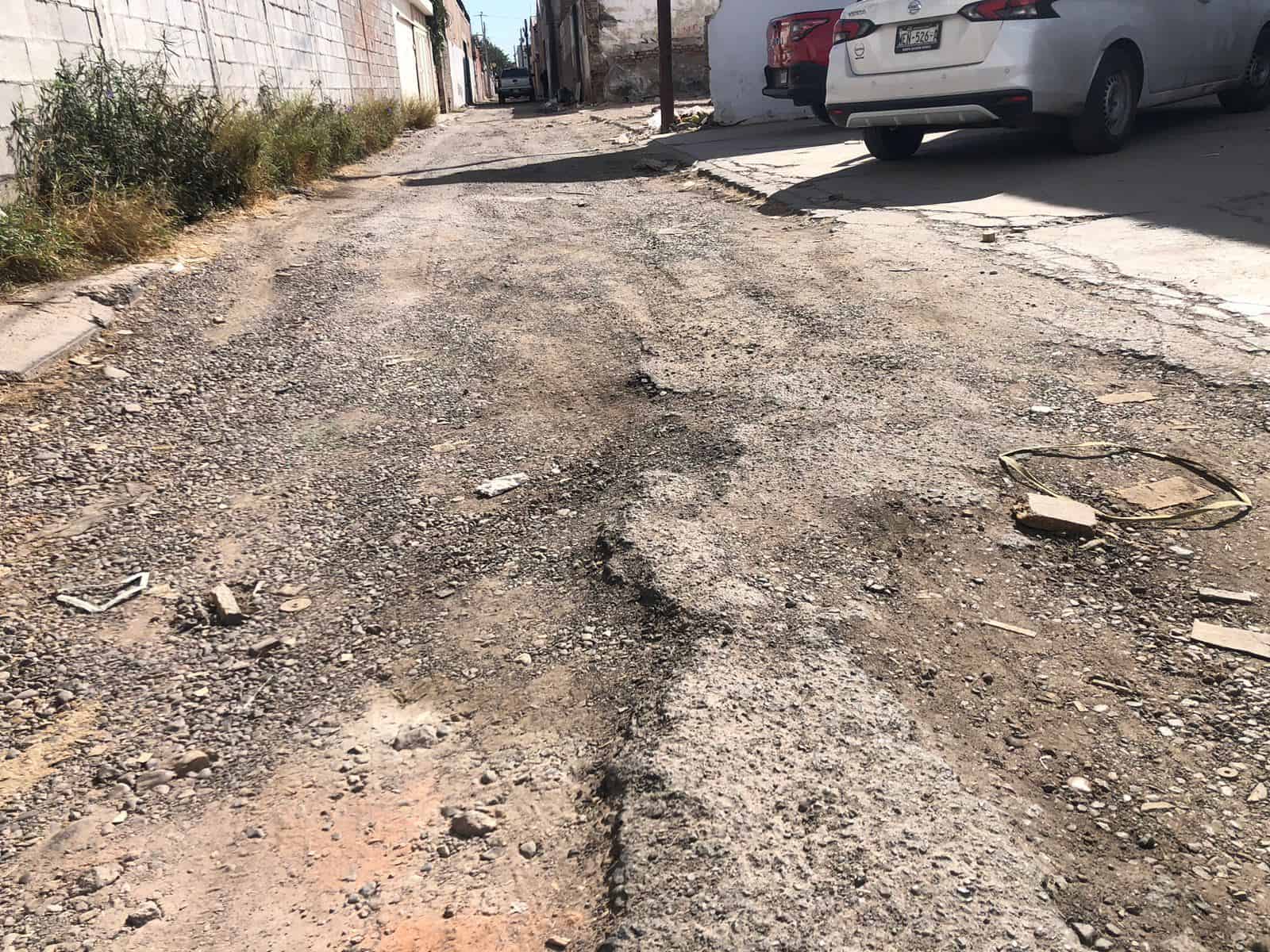 Vecinos de Cajeme piden pavimentación en callejones