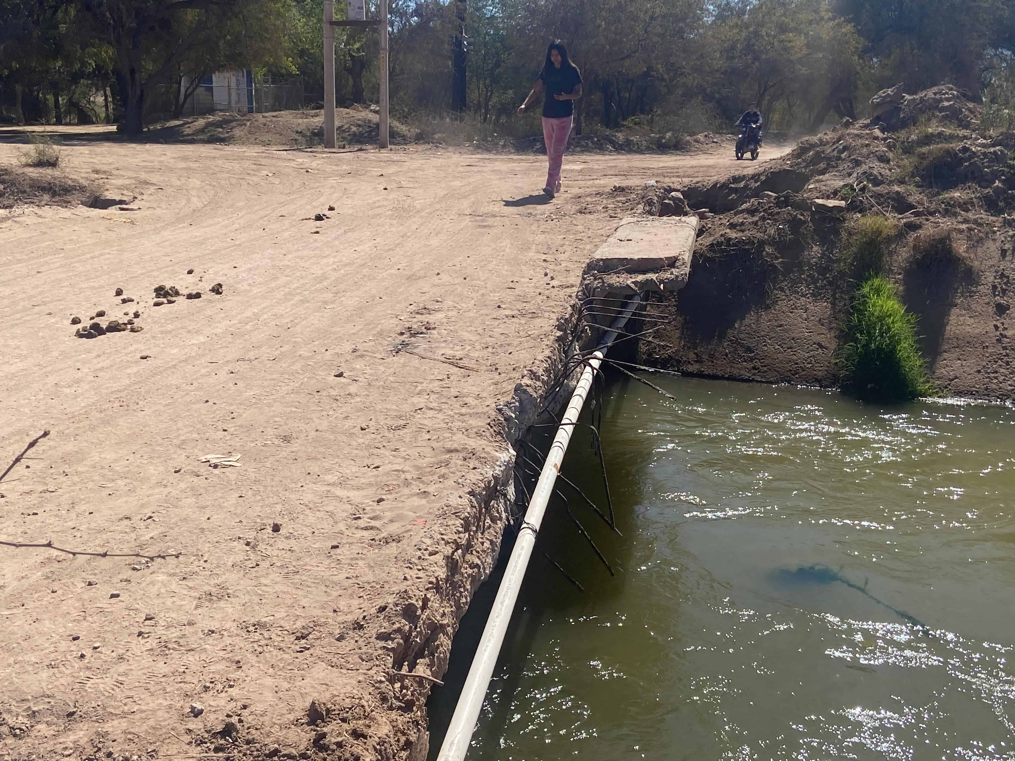 Puente de las Guayabas en Etchojoa cerca de colapsar