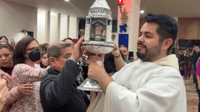 Reliquia de la casa de la Virgen María llega a Ciudad Obregón Reliquia de la casa de la Virgen María llega a Ciudad Obregón