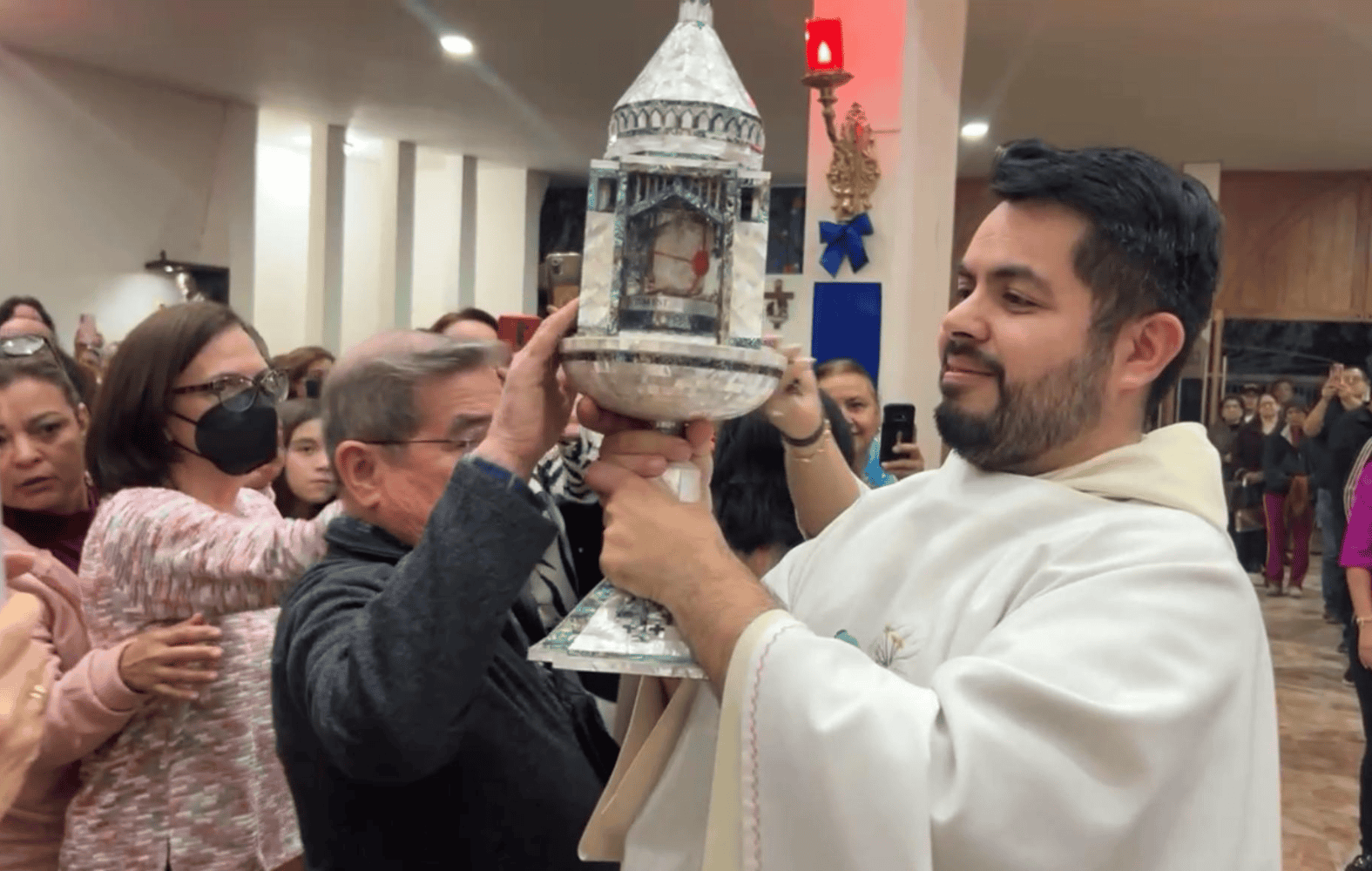 Reliquia de la casa de la Virgen María llega a Ciudad Obregón