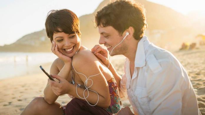 ¿Cuáles son las 5 canciones más románticas de la historia, según la IA? ¿Cuáles son las 5 canciones más románticas de la historia, según la IA?
