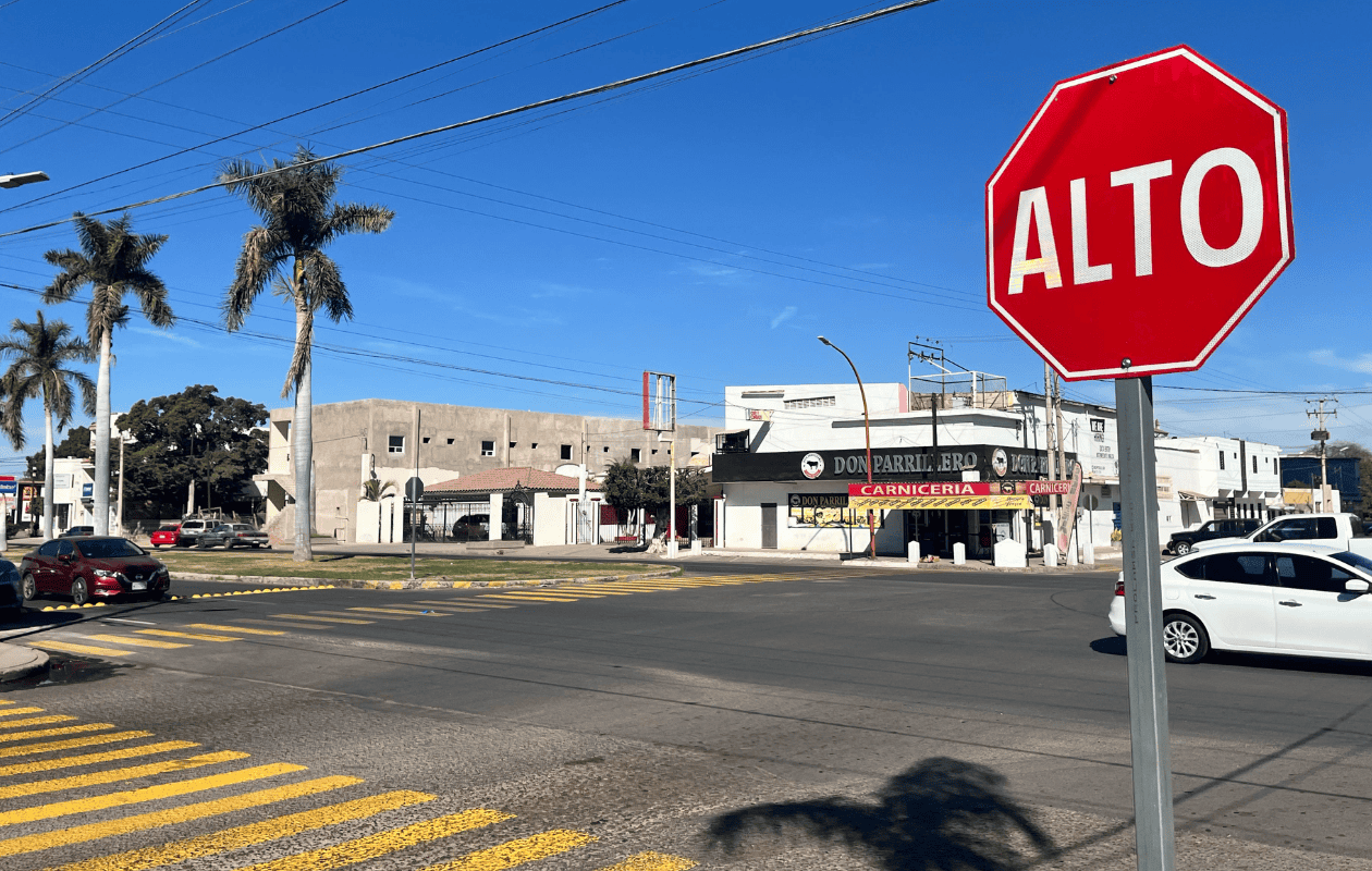 Nuevo alto de cortesía en Ciudad Obregón: ahora en el cruce de Náinari y Otancahui