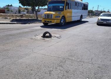 Problemas de alcantarillas abiertas en Ciudad Obregón