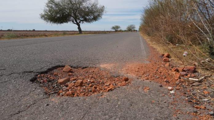 Caminos vecinales del Valle del Yaqui son un riesgo Caminos vecinales del Valle del Yaqui son un riesgo