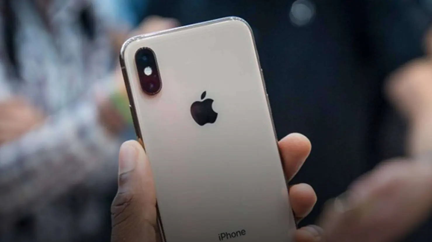 La manzana en la parte trasera del iPhone: ¿solo un adorno o una herramienta funcional?