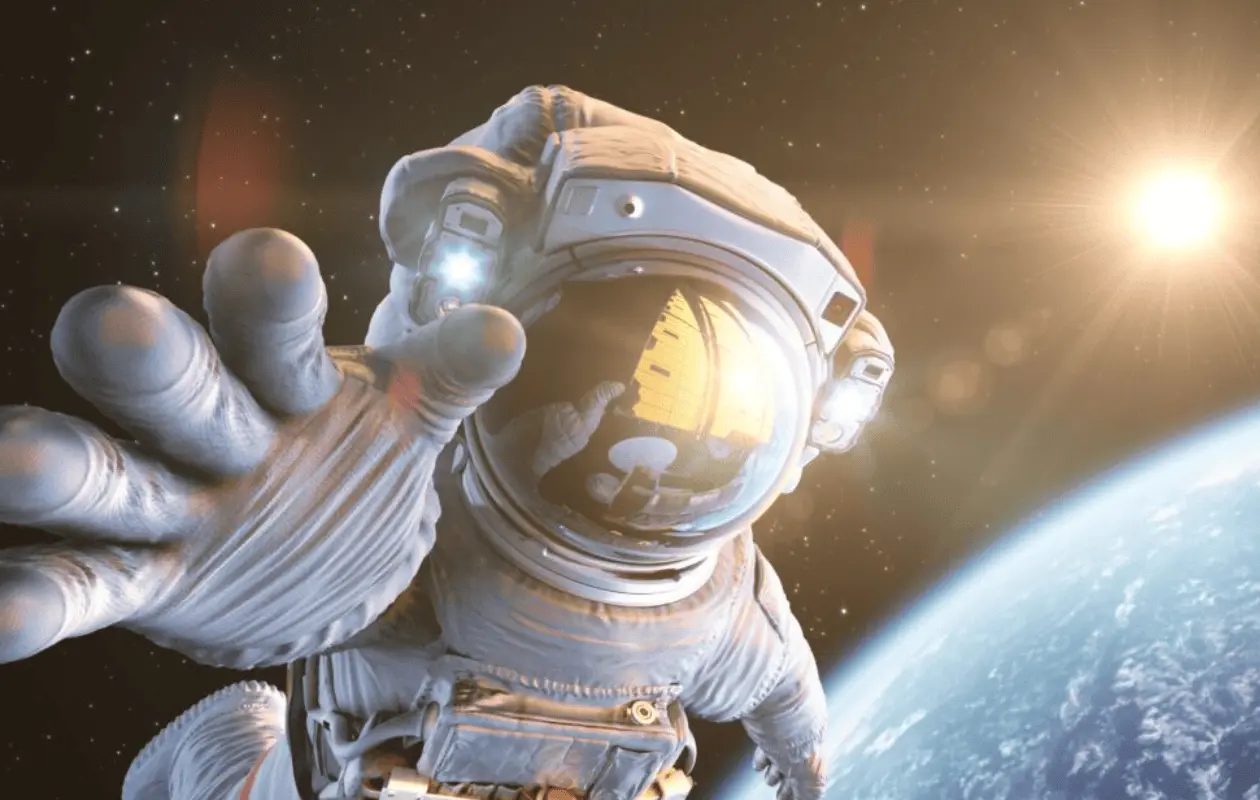 Se planea tener presencia humana permanente en el satélite natural.