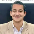 ¿Dónde asaltaron Roberto Gradillas, secretario de Economía y Turismo en Sonora, y de qué le despojaron?