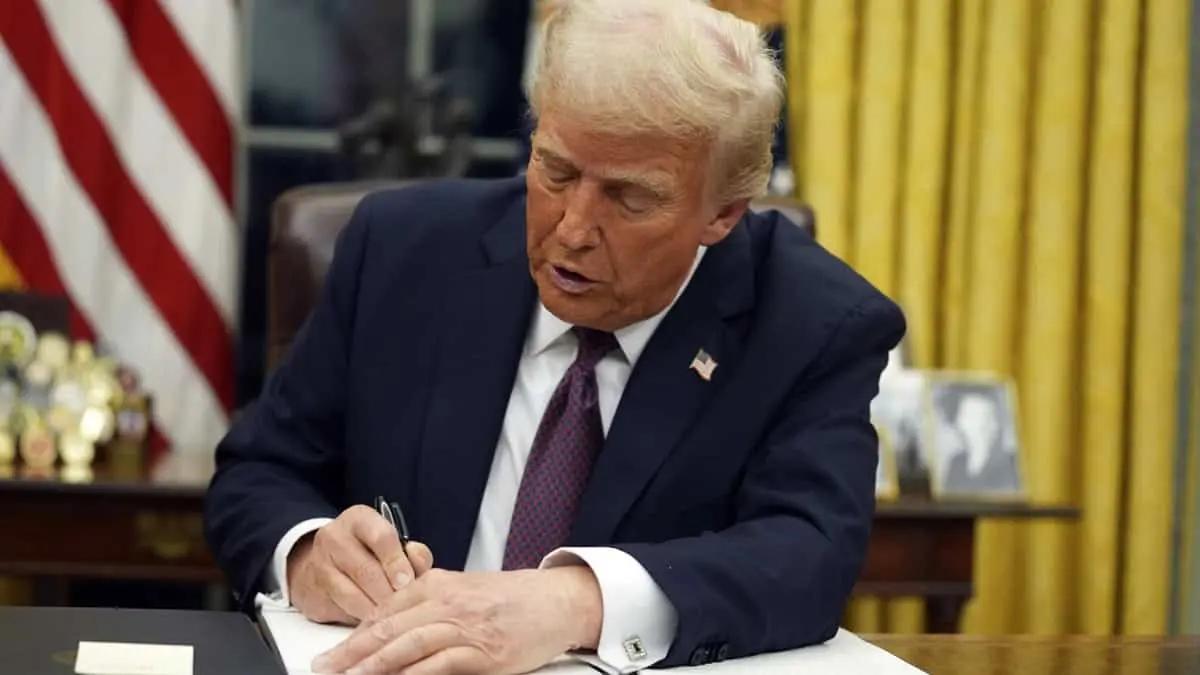 Donald Trump quita acceso a información clasificada a sus adversarios políticos