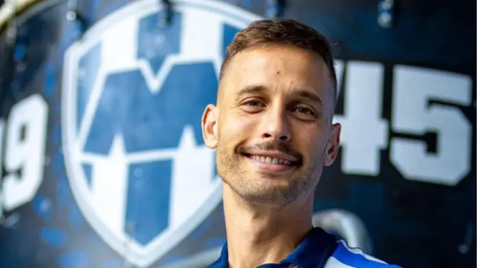 Sergio Canales se perderá el Clásico Regio por lesión