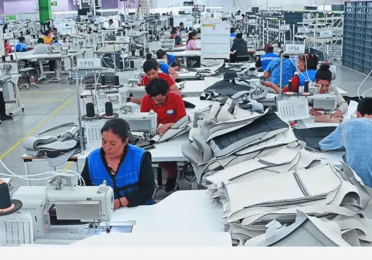¿Cuánto ganan en Puebla los trabajadores que fabrican jeans de Levi´s, Guess y Hugo Boss?