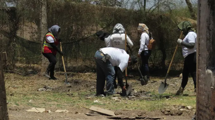 Hallan fosas clandestinas en Puente de Picos, al norte de Ciudad Obregón Hallan fosas clandestinas en Puente de Picos, al norte de Ciudad Obregón