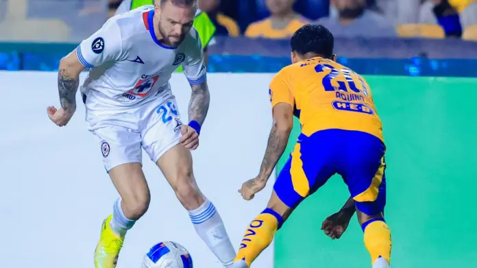 Tigres y Cruz Azul empatan 1-1 en la ida de Semifinales de Concachampions Tigres y Cruz Azul empatan 1-1 en la ida de Semifinales de Concachampions