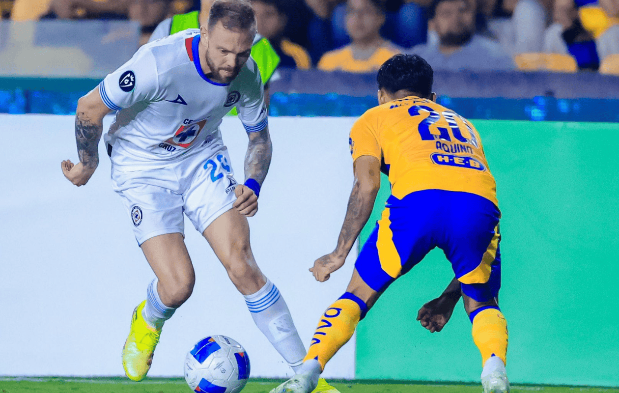 Tigres y Cruz Azul empatan 1-1 en la ida de Semifinales de Concachampions