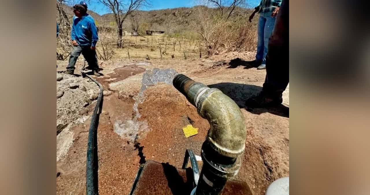 Tras años de espera llega agua a Sejaqui en Álamos