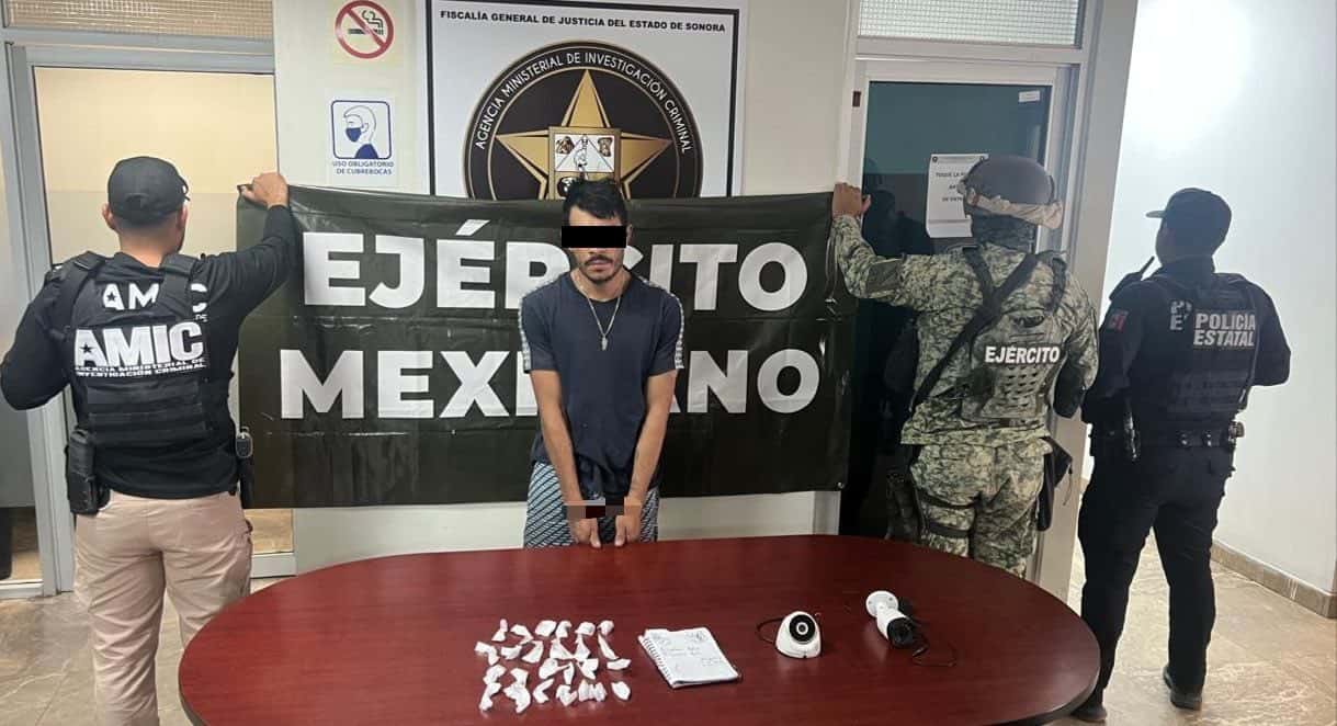 Detienen a sujeto con droga y cámaras en la Leandro Valle, al norte de Ciudad Obregón
