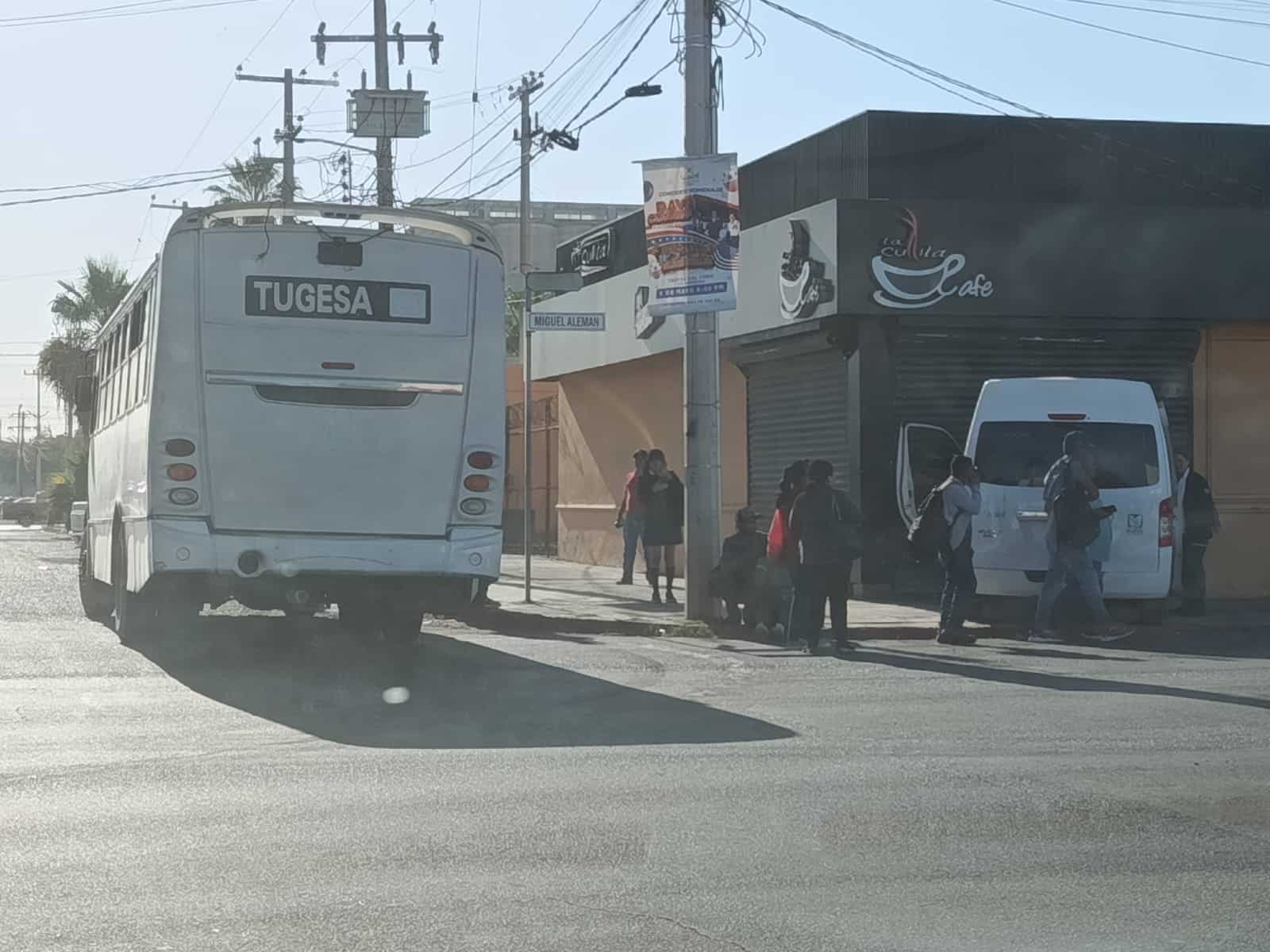 Choca transporte del IMSS al norte de Ciudad Obregón