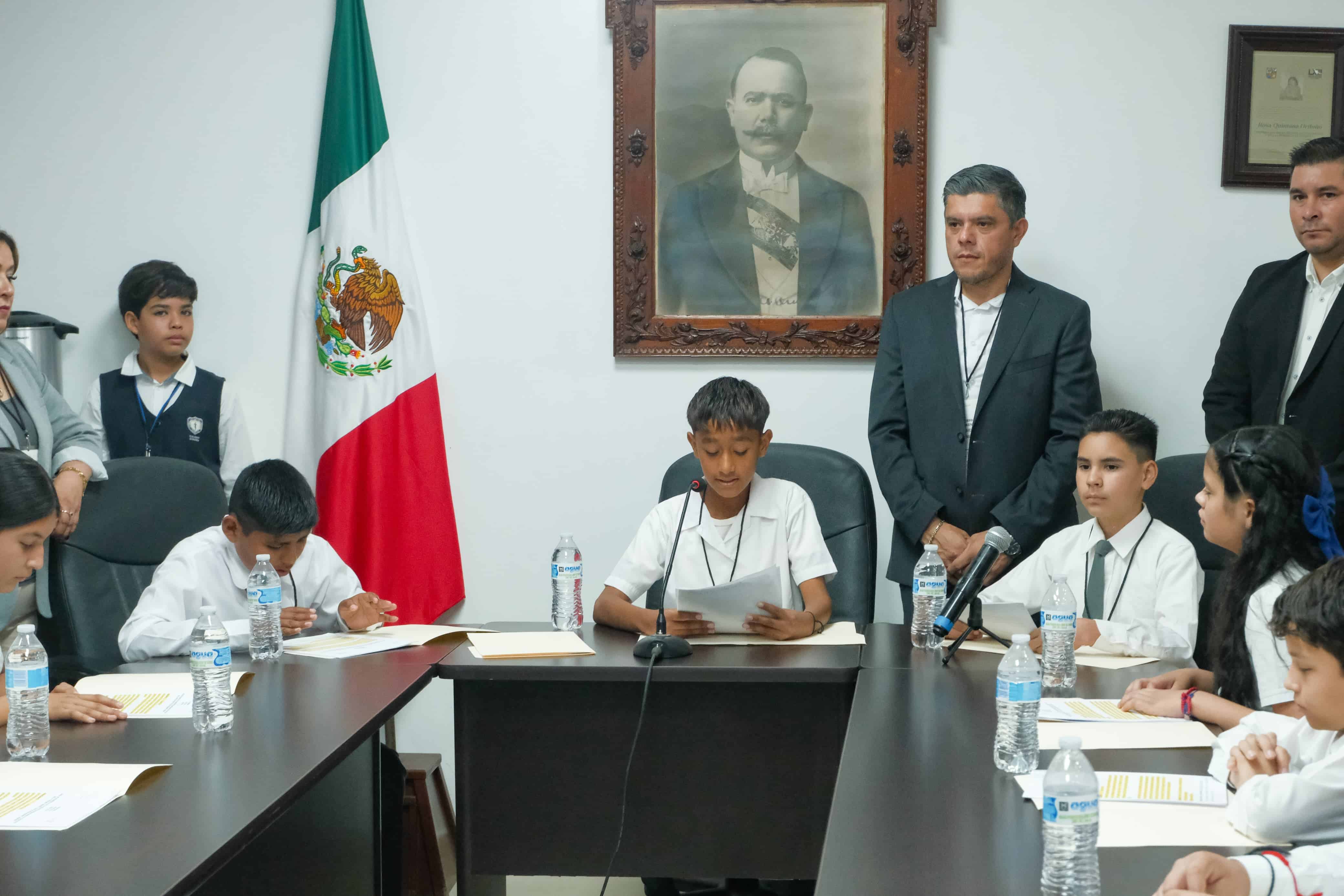 Toman protesta a Cabildo Infantil de Huatabampo