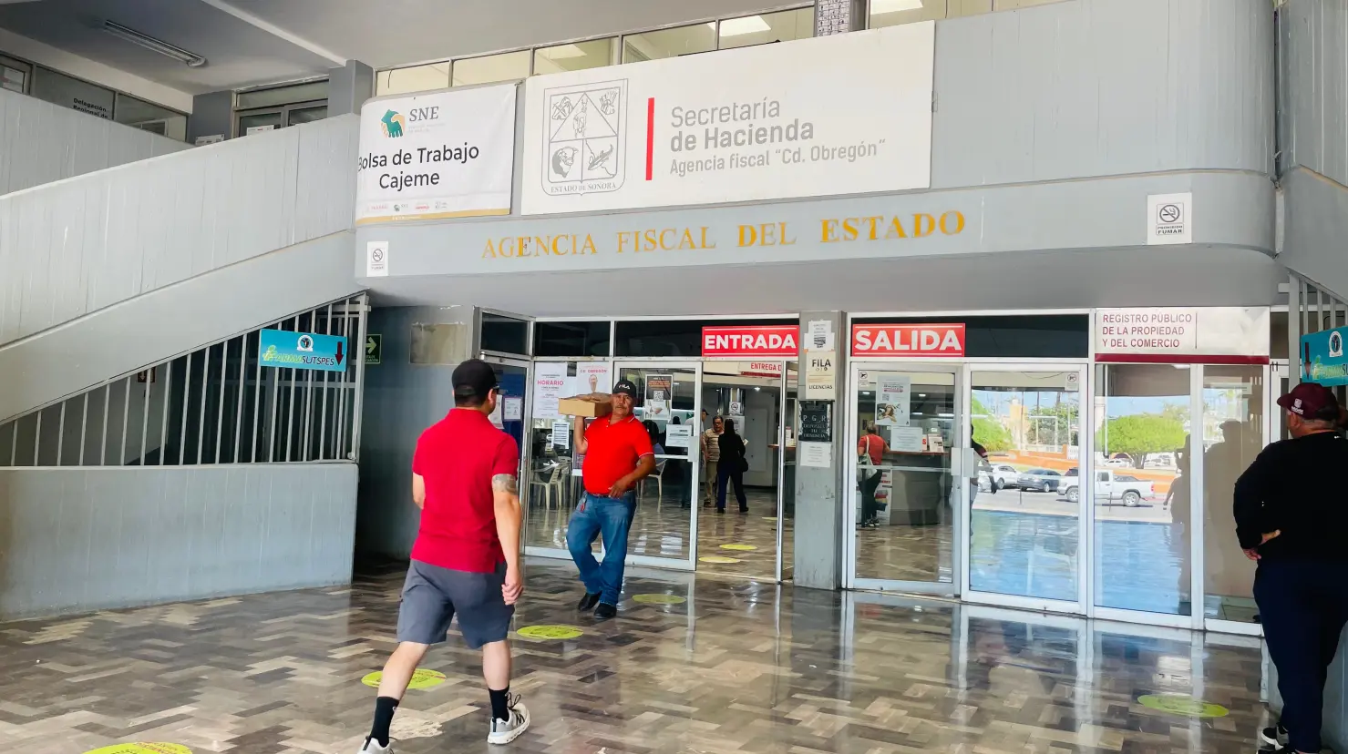 Agencia Fiscal de Ciudad Obregón suspende a gestores, tras supuestas anomalías