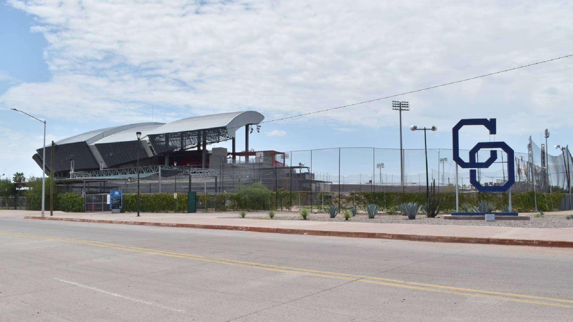 Ayuntamiento de Cajeme busca que Club Yaquis devuelva lámparas