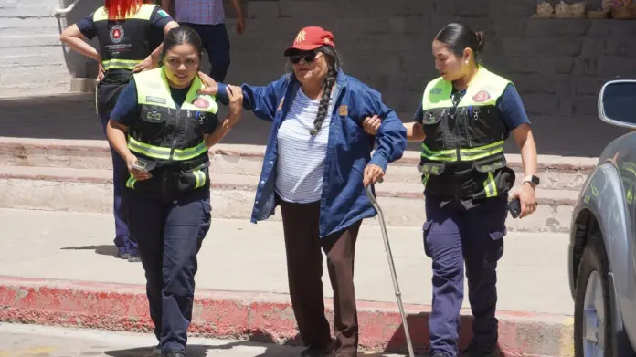 Se suman navojoenses al simulacro de sismo Se suman navojoenses al simulacro de sismo