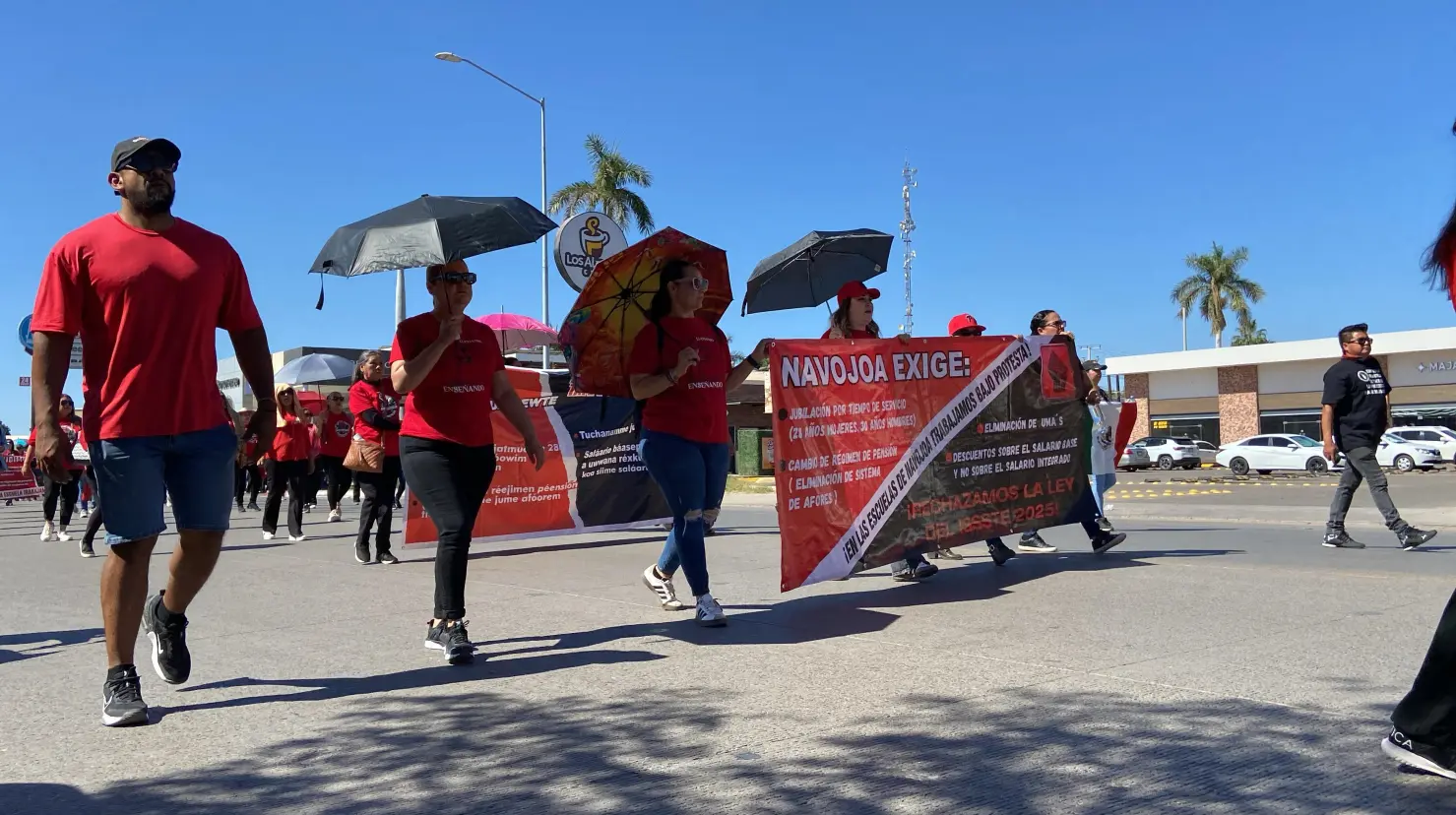 En el Día del Trabajo, Magisterio en Navojoa alza la voz contra la Ley del Issste