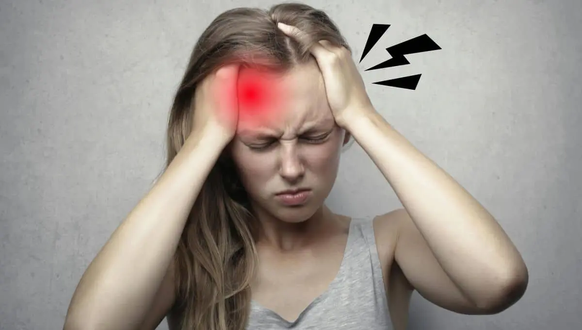 Descubre qué desencadenantes pueden resultar en una migraña / Pexels