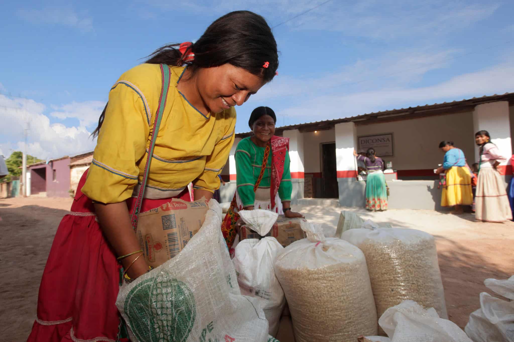 Sader guía a productores de Sonora en proceso de pago