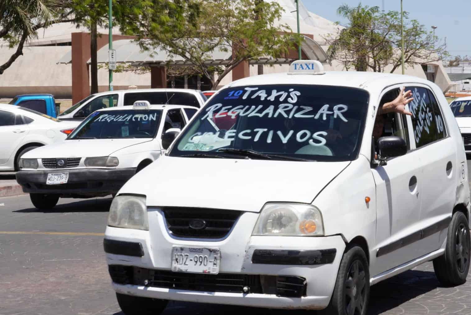 Taxistas alzan la voz en el Día del Trabajo