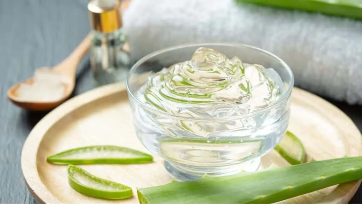 Así puedes utilizar el aloe vera para mantener una piel brillosa después de los 40