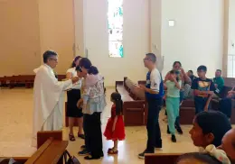 Gran gesto de inclusión: Celebran misa para niños con capacidades diferentes