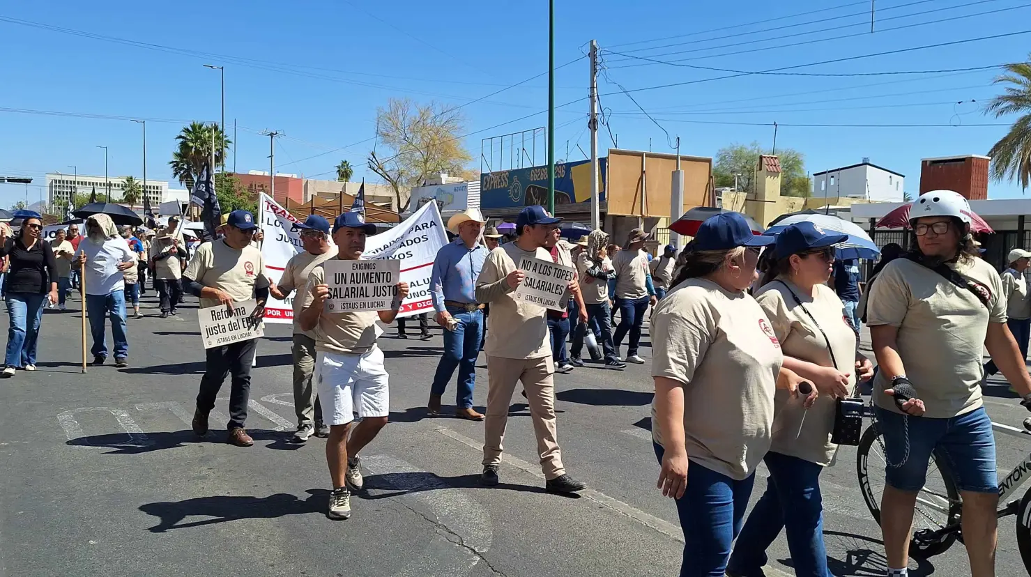 El desfile duró alrededor de 4 horas y las calles se cerraron por sectores por donde iban transitando los agremiados