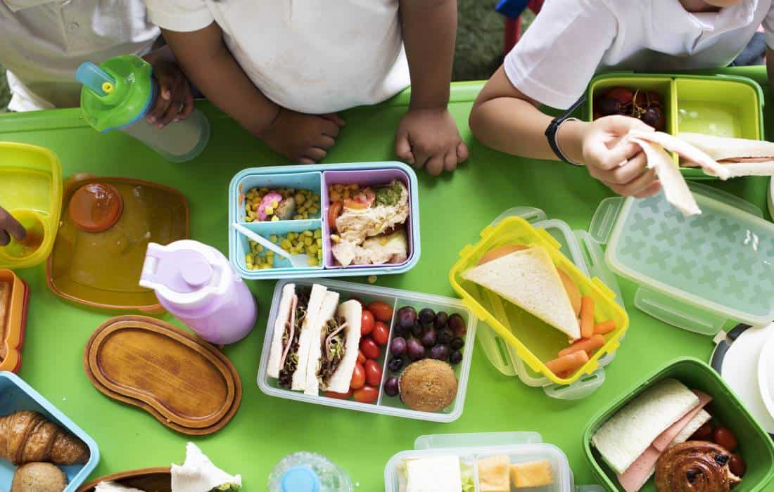 SEC exhorta a padres de familia de Sonora para hacer mochila saludable