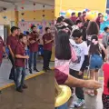 VIDEO | Banda Triguera sorprende a niños en escuela de Ciudad Obregón por el Día del Niño
