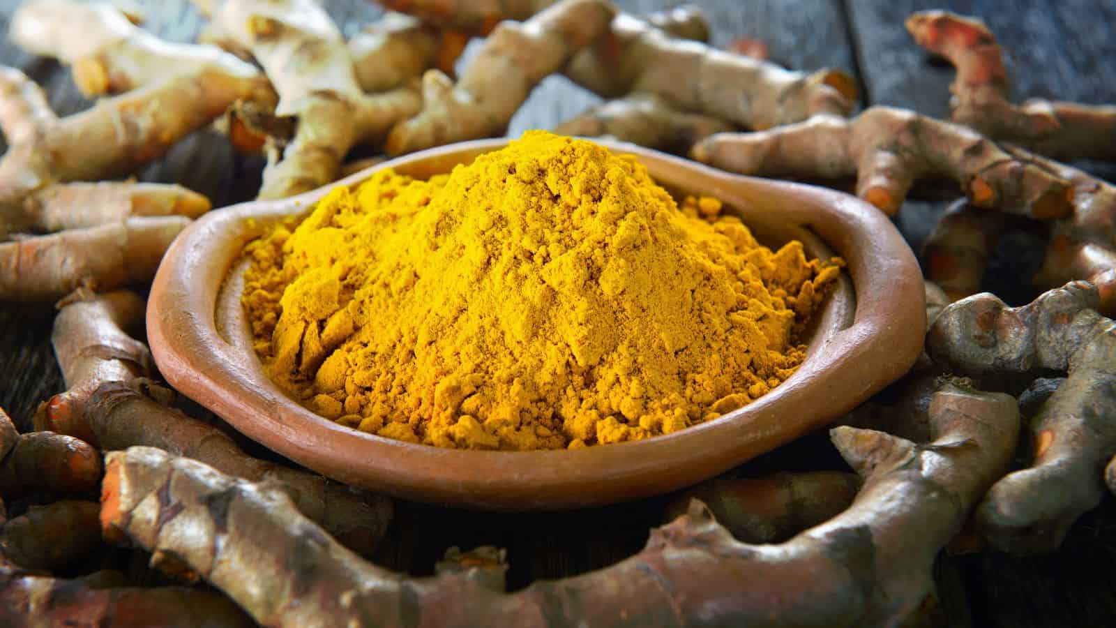 3 usos que le puedes dar a la cúrcuma, pero que tal vez no conocías