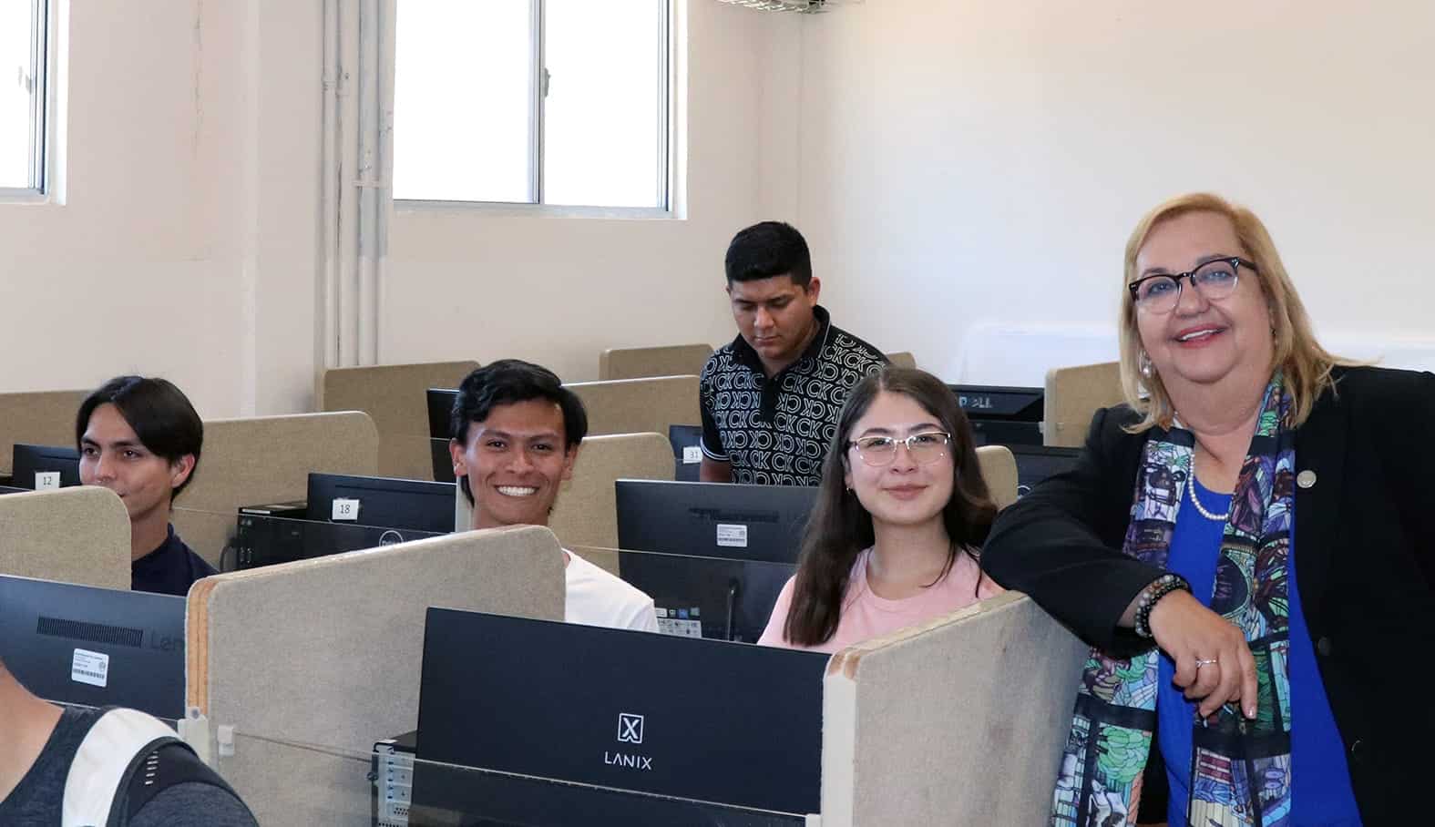 Unison inaugura Sala Tecnológica en el Campus Navojoa