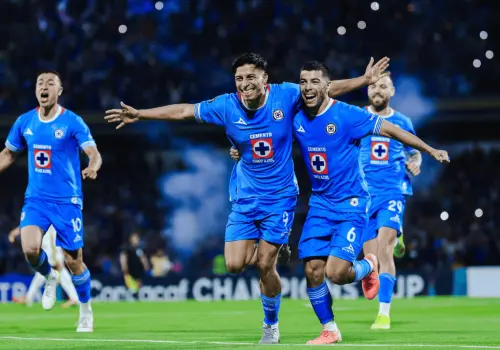 ¿Cuándo fue la última vez que Cruz Azul ganó un doblete?
