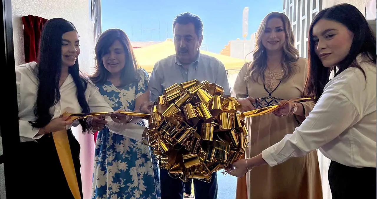 Inaugura Javier Lamarque Secretaría de las Mujeres