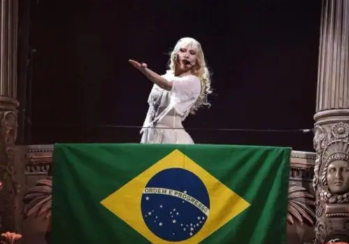 Lady Gaga rompe récord de asistencia en su presentación de Brasil
