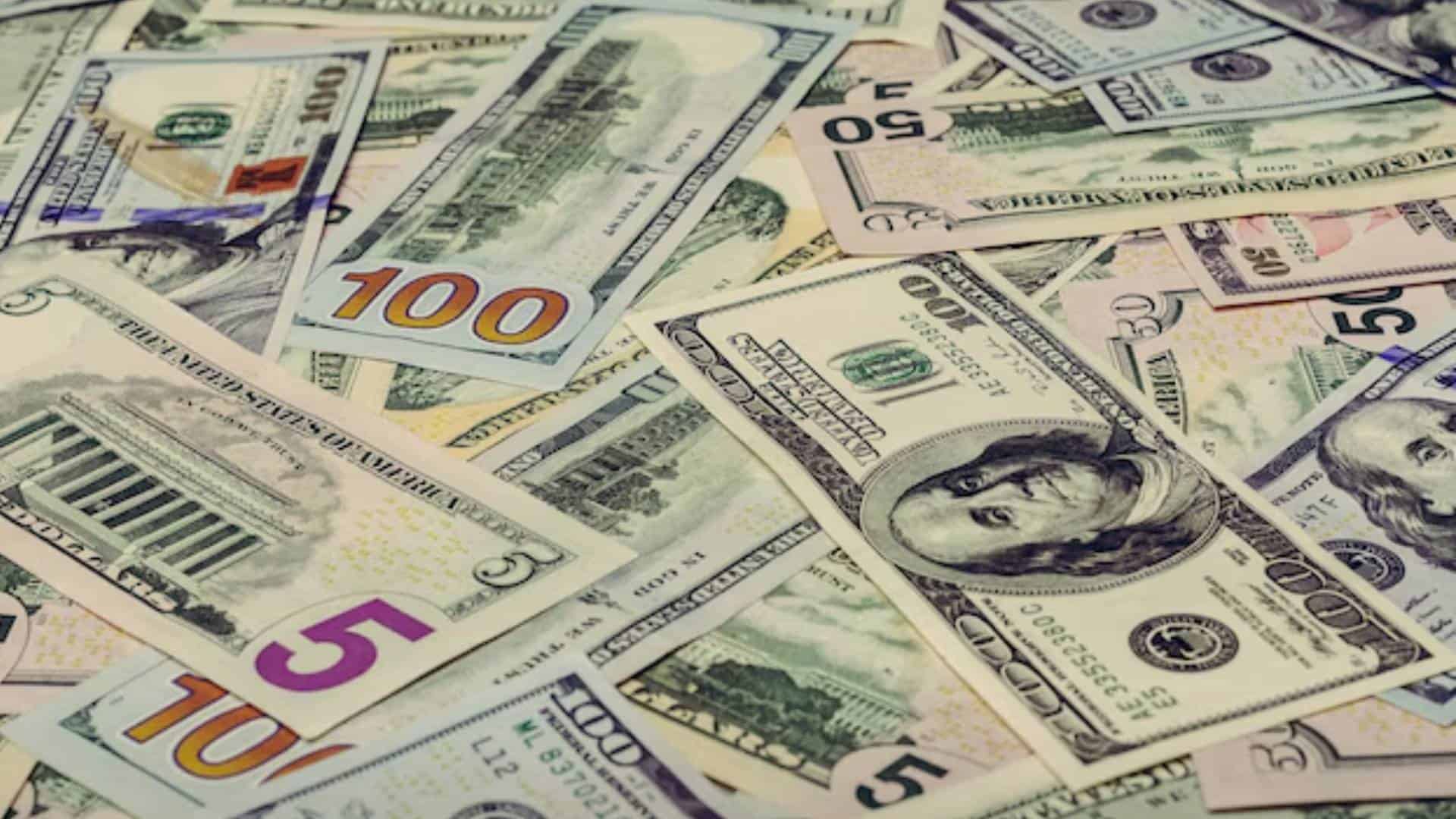 Precio del dólar hoy lunes 5 de mayo: Tipo de cambio arranca la jornada con ligera presión