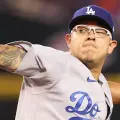 Julio Urías y su esperanza de volver a Grandes Ligas