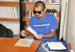Brindan diplomado gratuito a personas con discapacidad visual en Cajeme