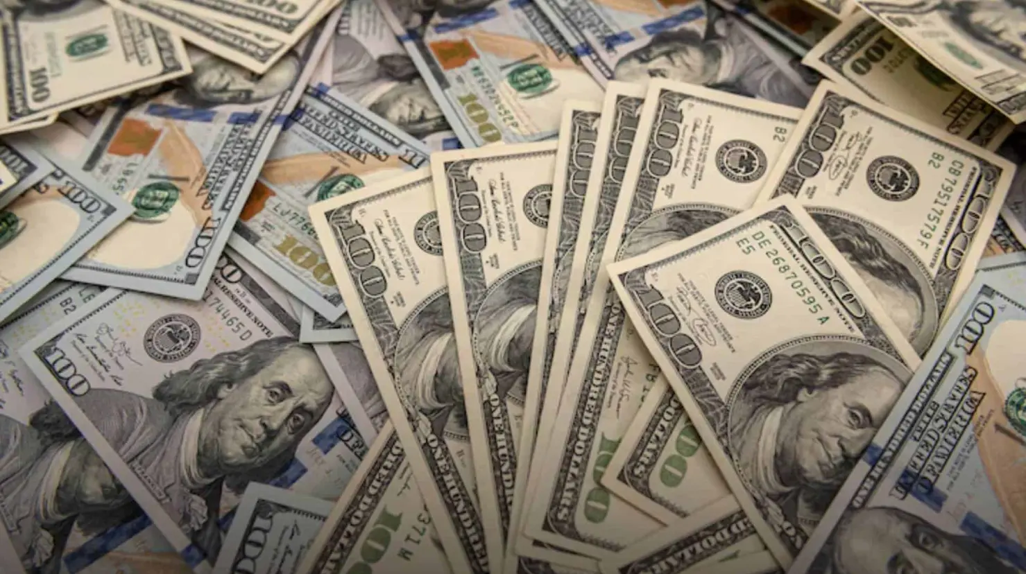 Precio del dólar hoy miércoles 7 de mayo: Peso cede ante incertidumbre económica
