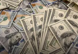 Precio del dólar hoy miércoles 7 de mayo: Peso cede ante incertidumbre económica