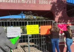 Toman escuela primaria en Benito Juárez