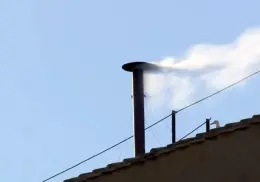 Habemus Papam: El Vaticano vislumbra humo blanco en la Capilla Sixtina